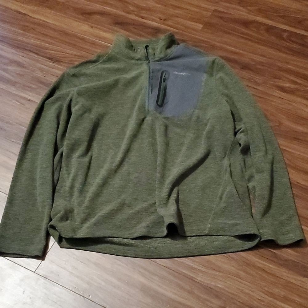 Eddie Bauer Olive Green Knit Pullover with Black Tag And Chest Pocket